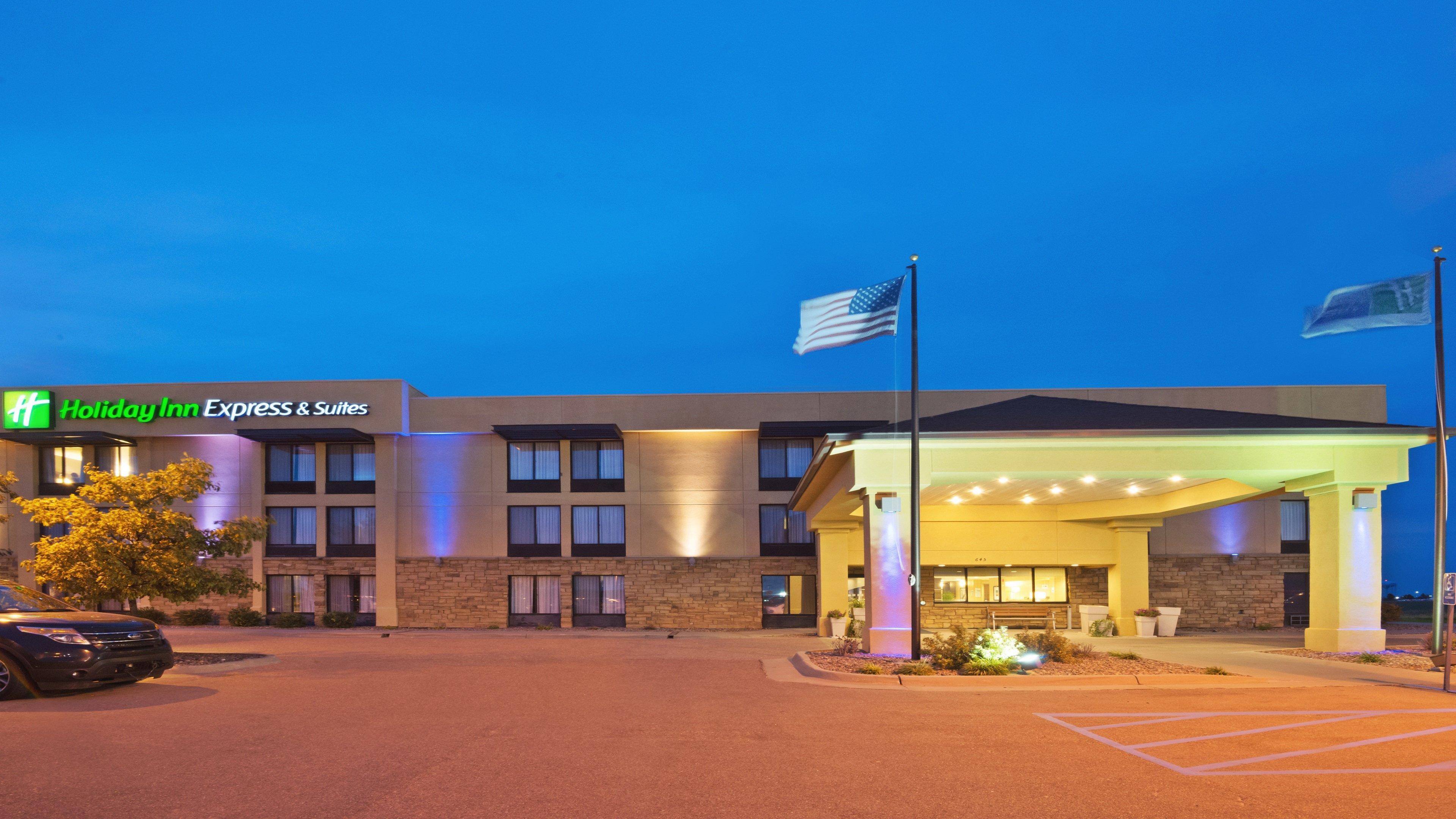 Holiday Inn Express Hotel & Suites Colby, An Ihg Hotel Ngoại thất bức ảnh